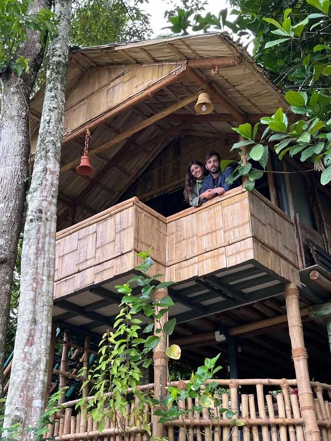 Guest house Fab - Bamboo Hut With Open Shower Munnar