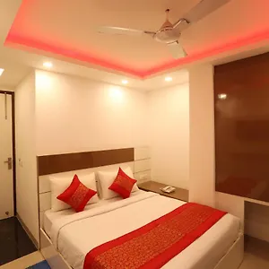 **** Bed & Breakfast Majestic Park At Delhi Airport India