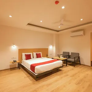 **** Hotel Gt At Delhi Airport India