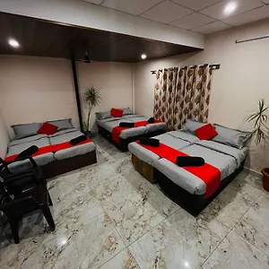 *** Hotel Adh Hazel Wood India
